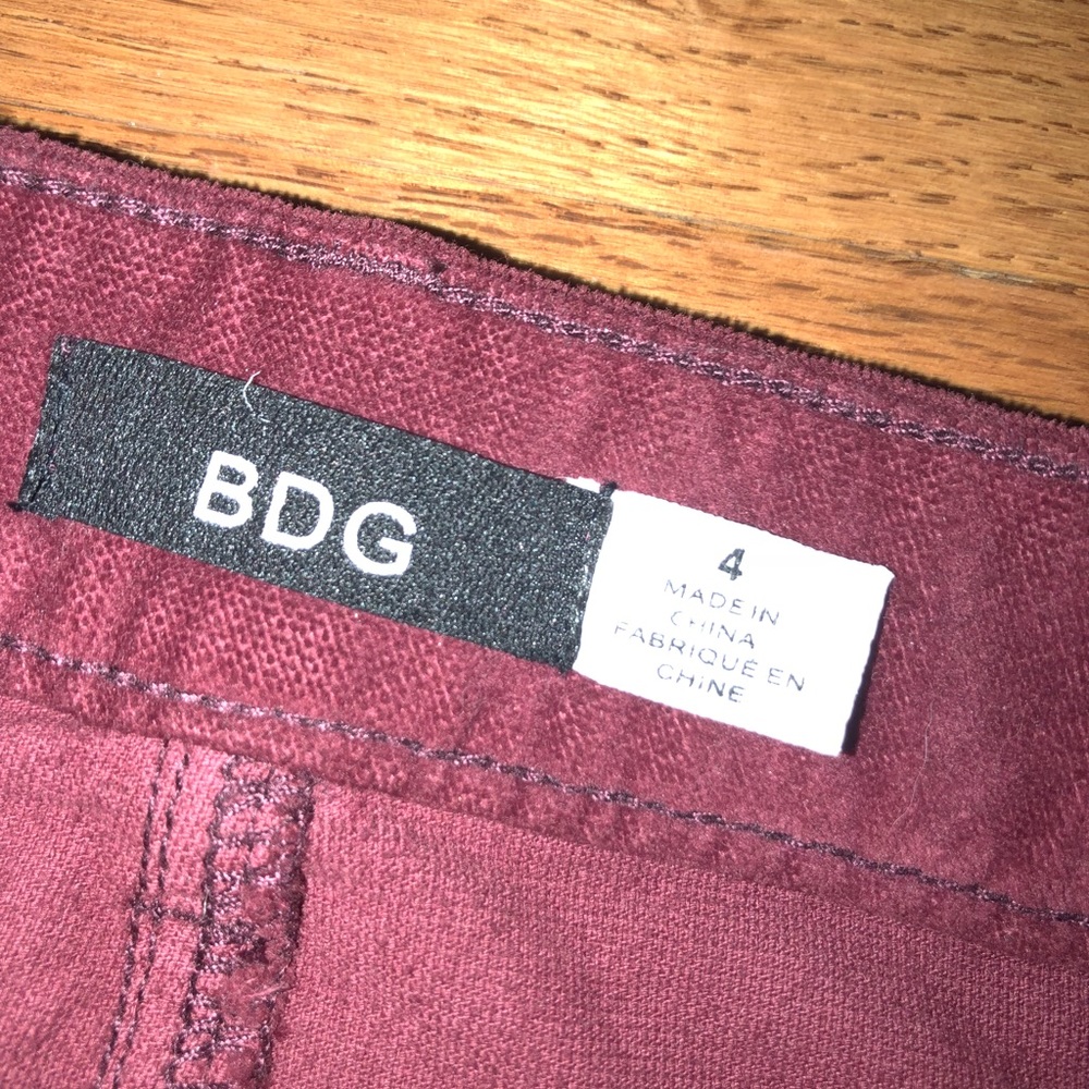 BDG MAROON SKIRT! Excellent condition, size 4! - Picture 3 of 3